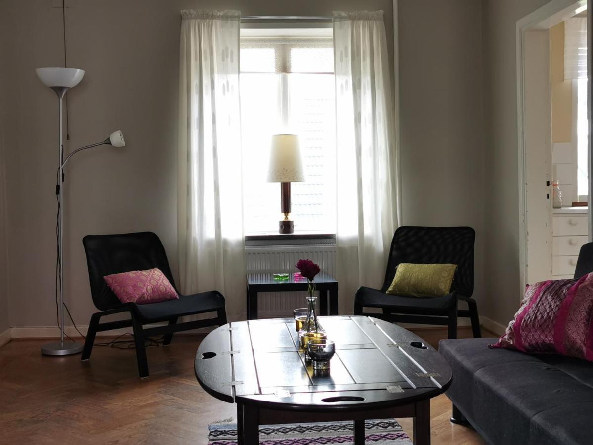 Apartamento Gamla Skolan Rum & Oevernattning I Spjutstorp Exterior foto