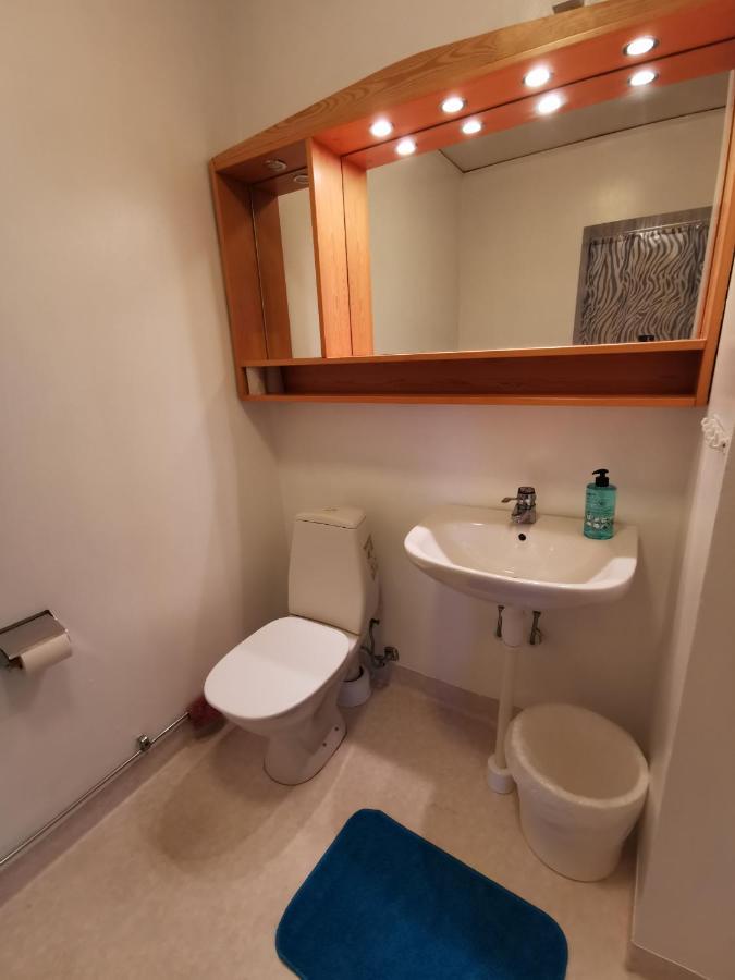 Apartamento Gamla Skolan Rum & Oevernattning I Spjutstorp Exterior foto